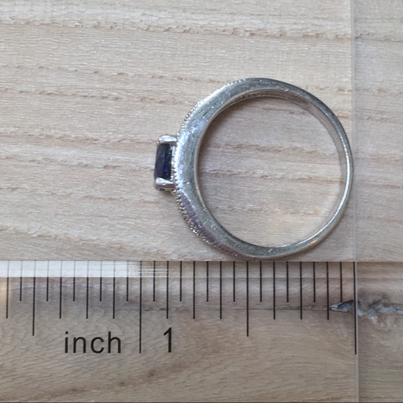 Sapphire & Diamond Ring - Picture 7 of 8